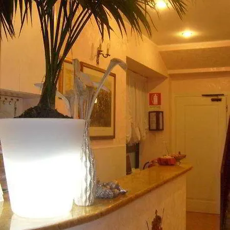 מלון Boutique Duomo 4*